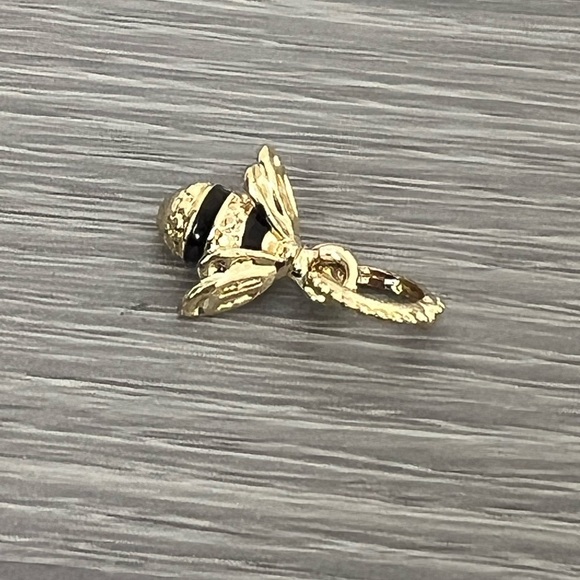 Gold plated bee charm, Bee hive collectors European beads, fits Pandora - Picture 4 of 5